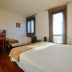 4* Hotel HOTEL QUERINI Budget&Business Hotel Sandrigo